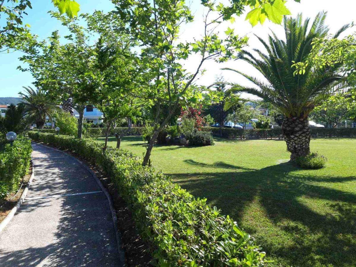 Villa 3Ω Nea Skioni Esterno foto