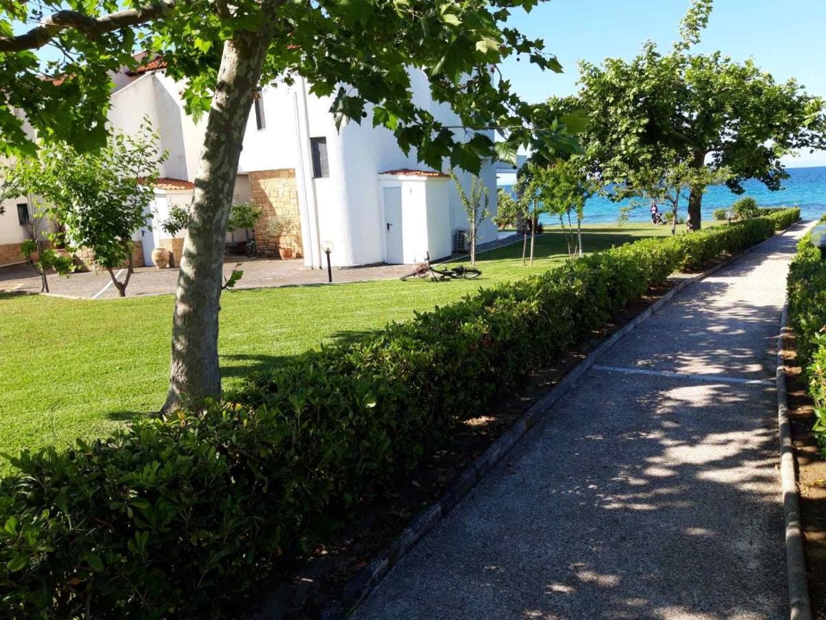 Villa 3Ω Nea Skioni Esterno foto