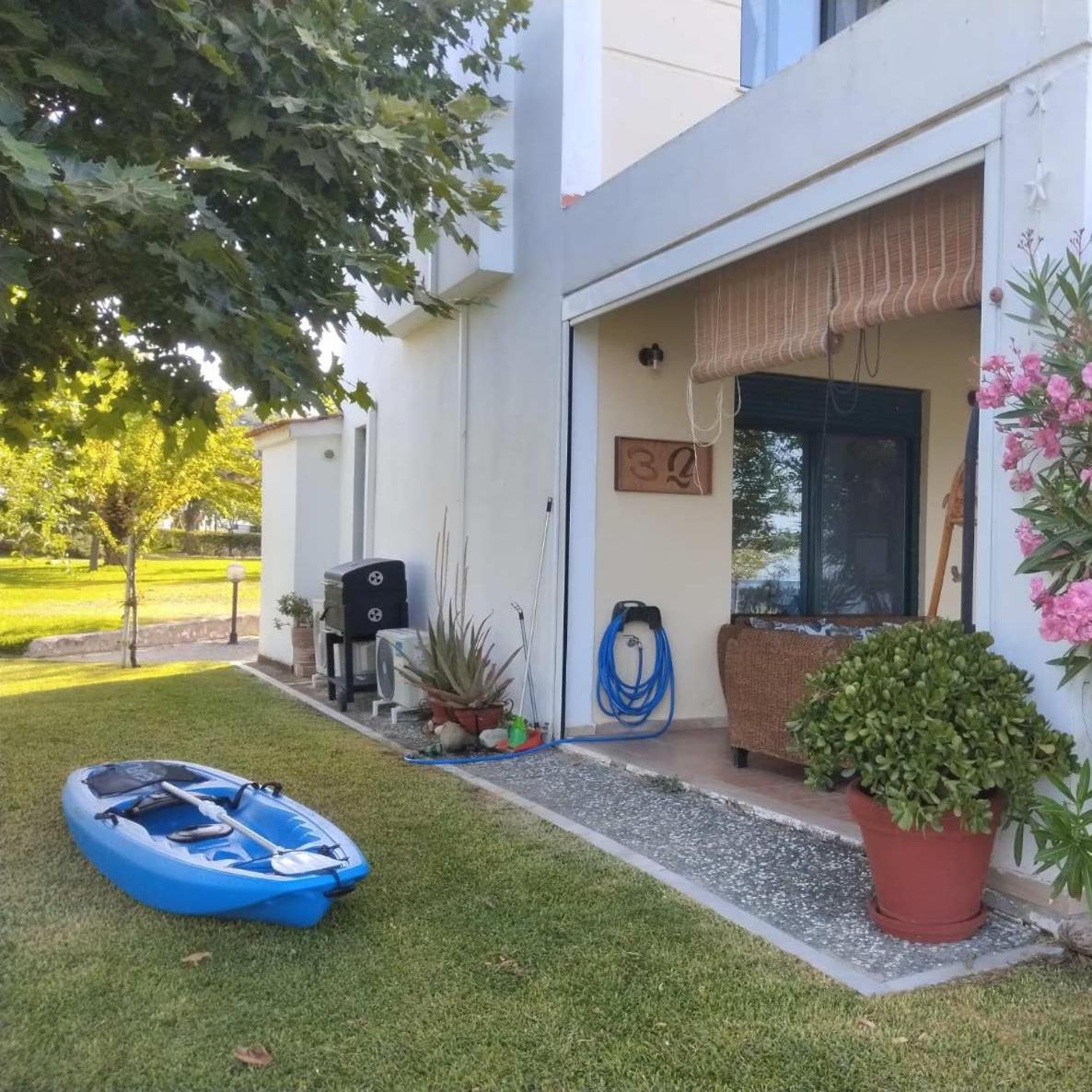 Villa 3Ω Nea Skioni Esterno foto