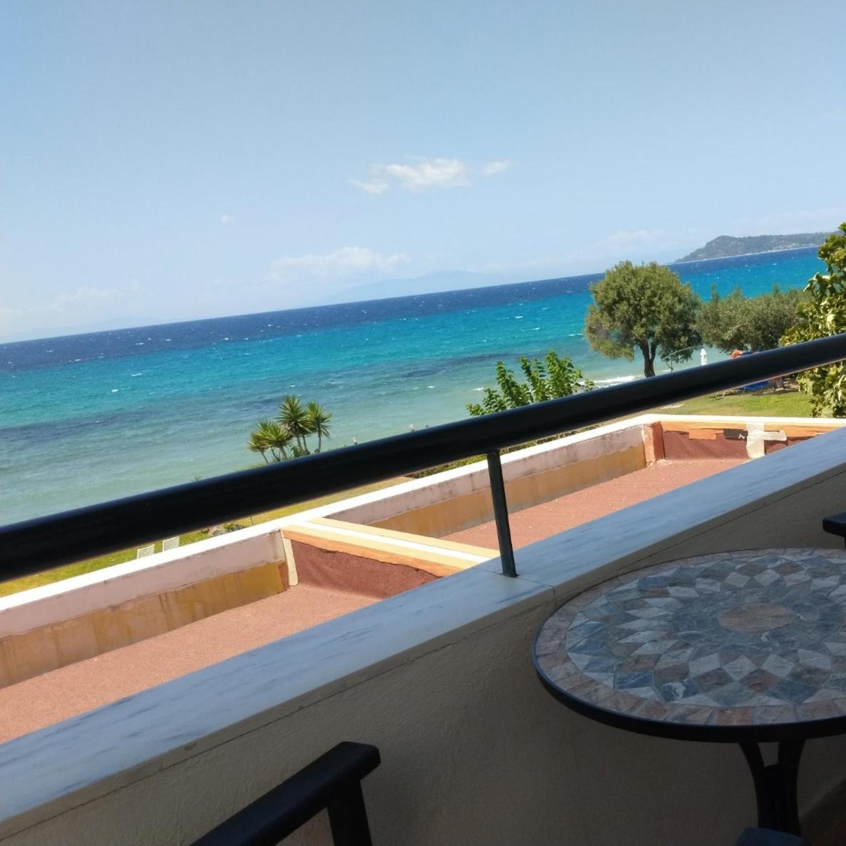Villa 3Ω Nea Skioni Esterno foto